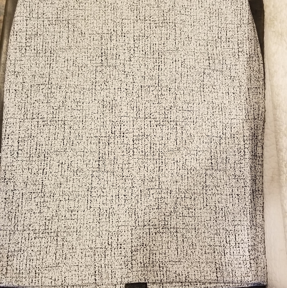 Cloth pencil skirt